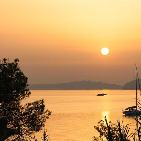 Nelinda Waterfront Accommodation Casamicciola Terme Esterno foto
