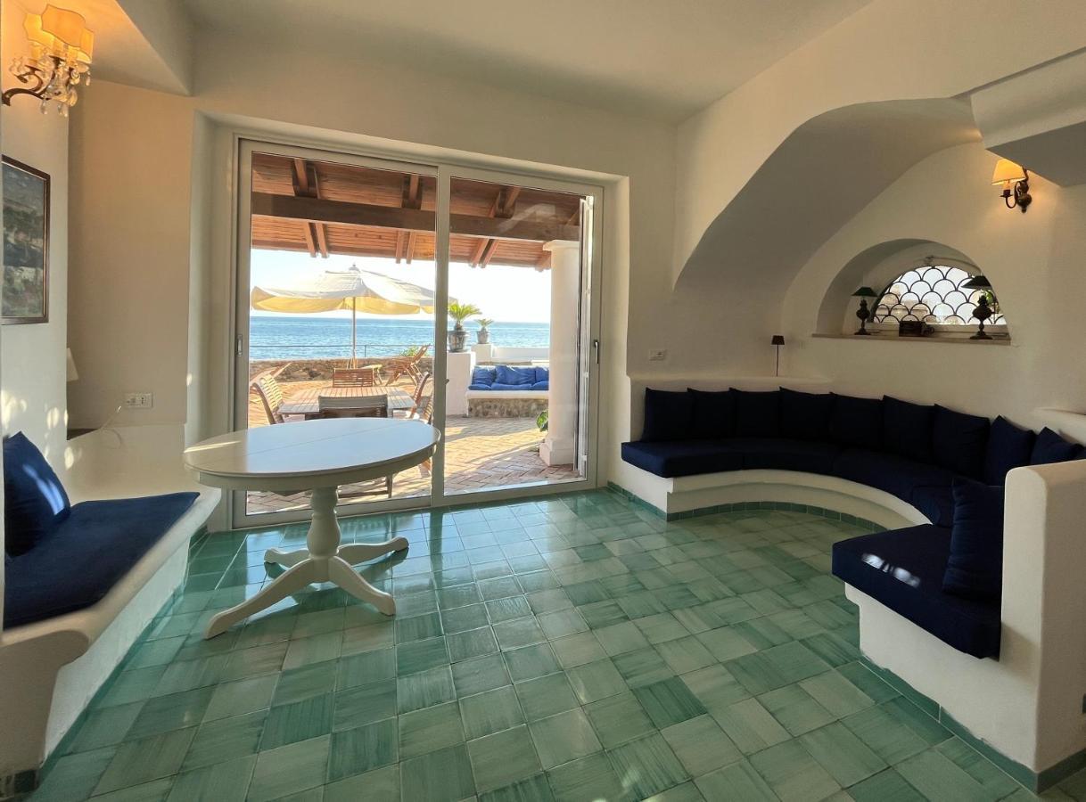 Nelinda Waterfront Accommodation Casamicciola Terme Esterno foto