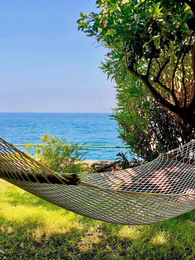 Nelinda Waterfront Accommodation Casamicciola Terme Esterno foto