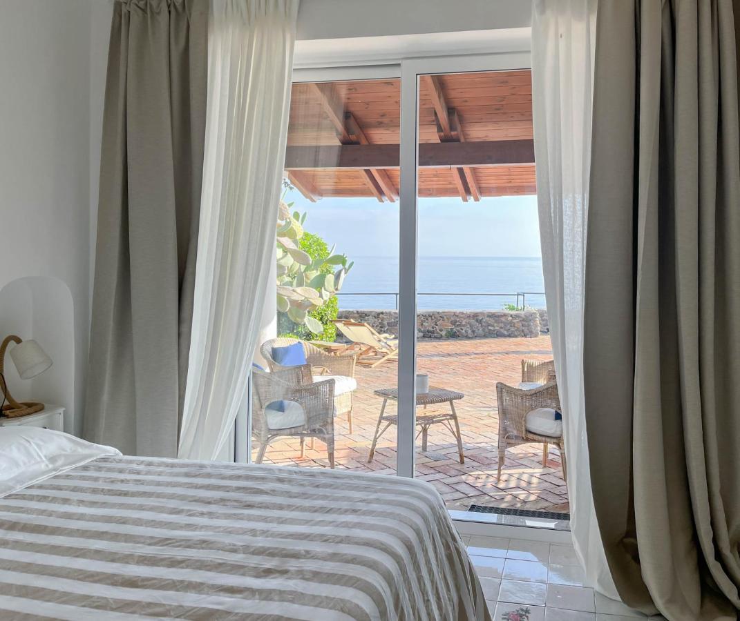 Nelinda Waterfront Accommodation Casamicciola Terme Esterno foto