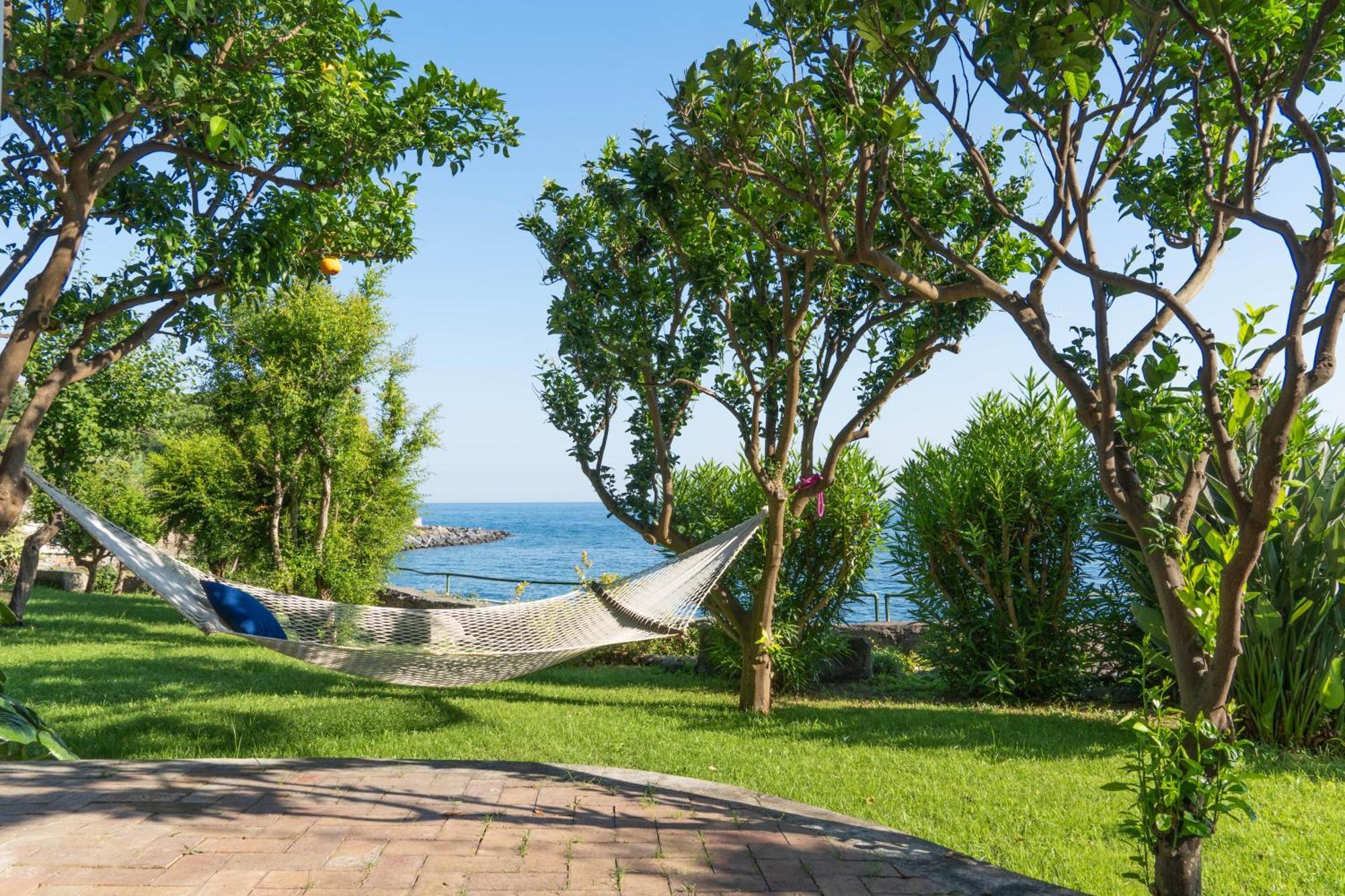 Nelinda Waterfront Accommodation Casamicciola Terme Esterno foto